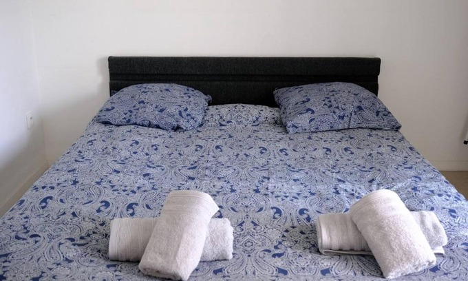Choisy-le-Roi Apartment | Appartement entier pour 4 proche Orly