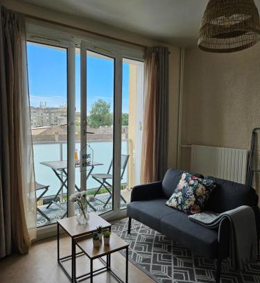 Quartier Centre Ville Apartment | Appartement F3 - Calme, meublé et chaleureux