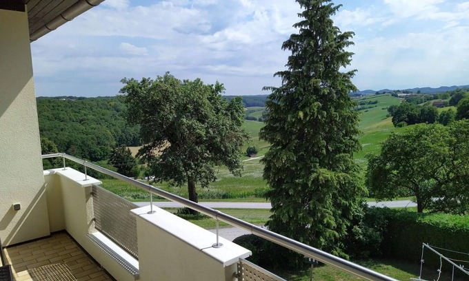 Hatzendorf Apartment | Appartement/fewo mit Südwest-balkon - Ferienwohnung "raus Aufs Land"