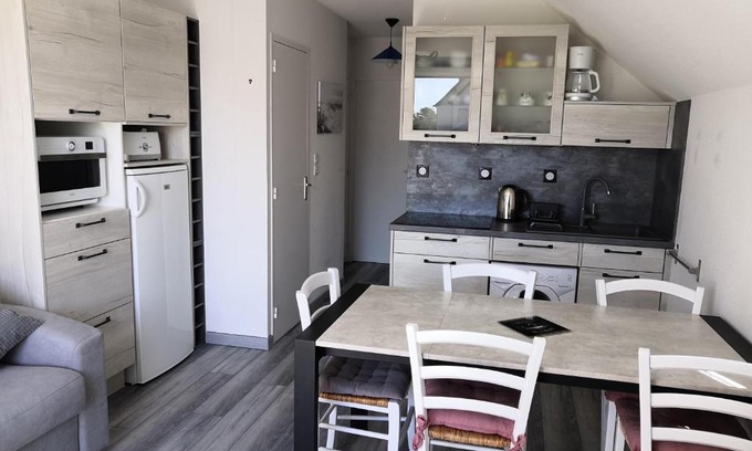 Le Croisic Apartment | Appartement fonctionnel et chaleureux proche mer