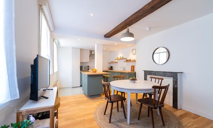 Charleville-Mezieres Apartment | Appartement Meuse & Mono, en hyper centre