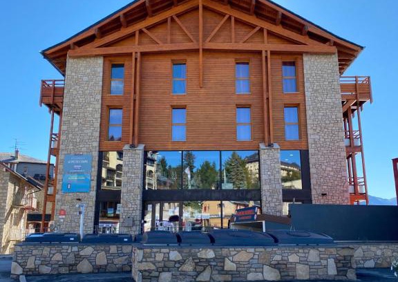 Font-Romeu-Odeillo-Via Apartment | Appartement en centre ville à 30m du télécabine