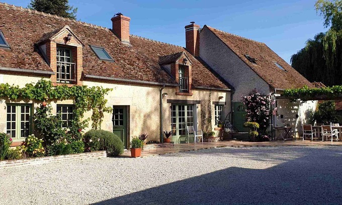 Germigny-des-Pres Apartment | Appartement hôtelier Cervina dans le Loiret