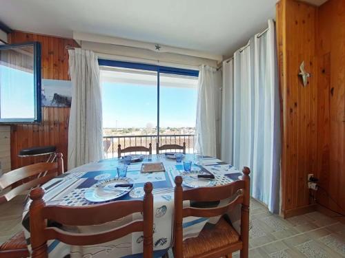 Noirmoutier-en-l'Ile Apartment | Appartement cosy avec 1 chambre - 4 couchages à Noirmoutier, proche du port et de la plage - FR-1-224B-207