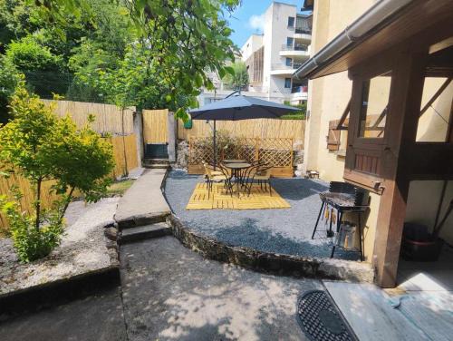 Terrasson-la-Villedieu Apartment | Appartement avec terrasse