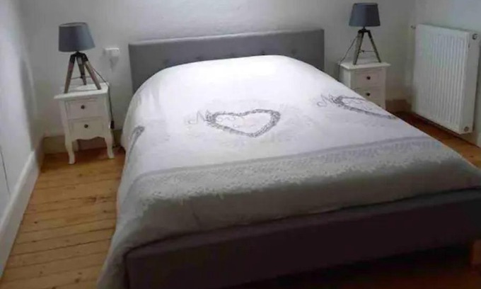 Milly-la-Foret Apartment | Appartement Hypercentre de Milly