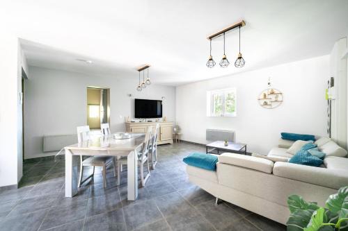 Pougnadoresse Apartment | Appartement L'Authentique - Au cœur du Gard