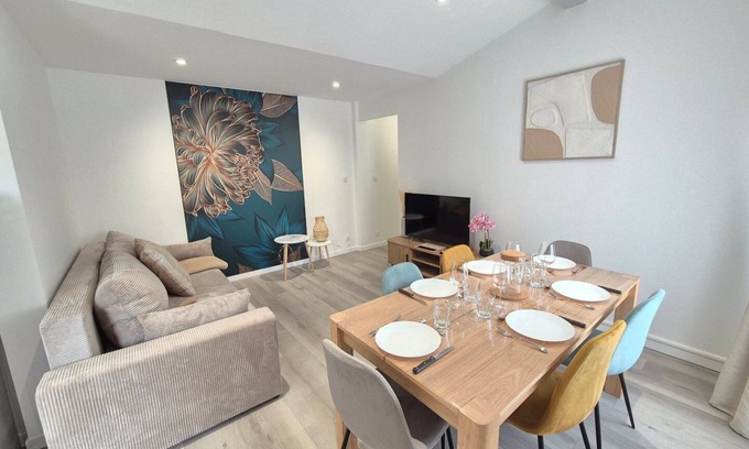 Cholet Apartment | Appartement "Le Lotus" centre Cholet 6pers