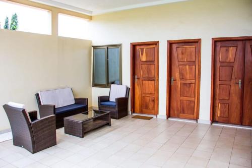 Abomey-Calavi Apartment | Appartement meublé de standing - 2 Chambres
