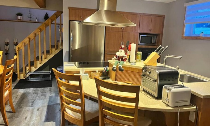 L'Anse-Saint-Jean Apartment | Appartement Mont Édouard, Hébergement paisible à la montagne