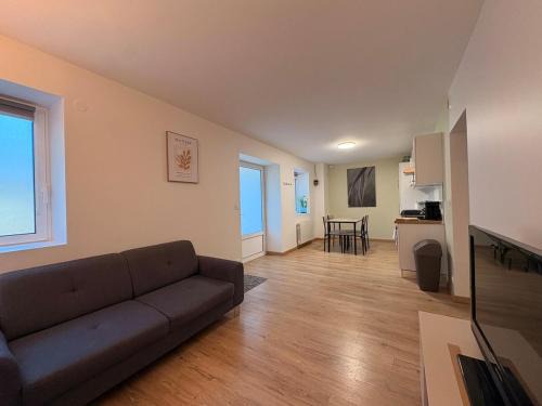 Villereversure Apartment | Appartement rénové au cœur de la campagne