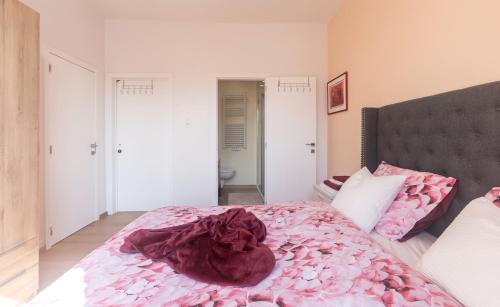 Liege House | Appartement romantique de luxe à Liège Chambre, salon SDB privée 2e étage