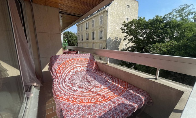 Ternes Apartment | Appartement Romantique et Luxueux - Arc de Triomphe - Paris