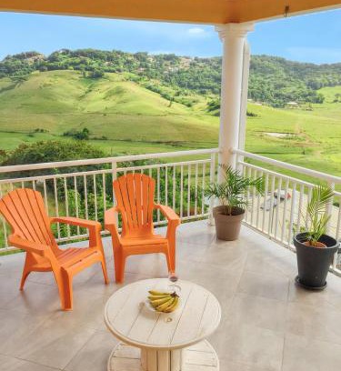 Le Marin Apartment | Appartement spacieux avec vue montagne à Le Marin, 82 m².