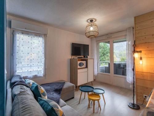 Luz-Saint-Sauveur Apartment | Appartement T2 cabine, terrasse, piscine, parking, proche commodités et ski, Luz-Saint-Sauveur - FR-1-402-131