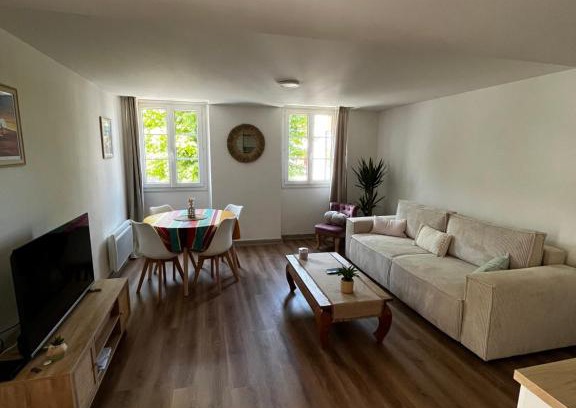Cambo-les-Bains Apartment | Appartement T3 Cambo-les-Bains