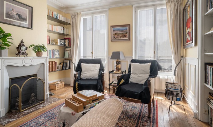 Notre-Dame Apartment | Appartement Triade - Welkeys