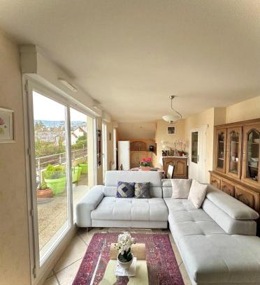 Vetraz-Monthoux Apartment | Appartement vue sur le Chateau