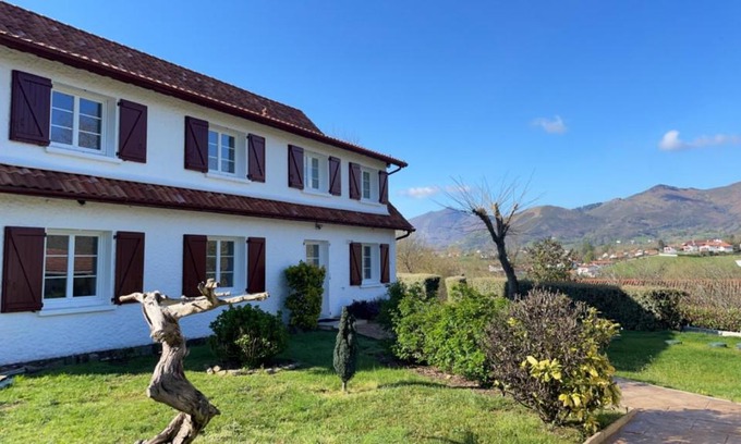 Sare Apartment | Appartement vue sur la Rhune
