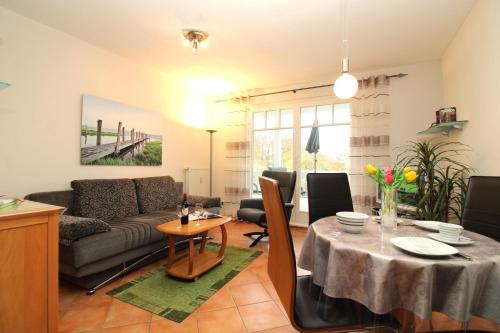 Kuehlungsborn Apartment | Appartementhaus Meeresblick Fewo 2 10