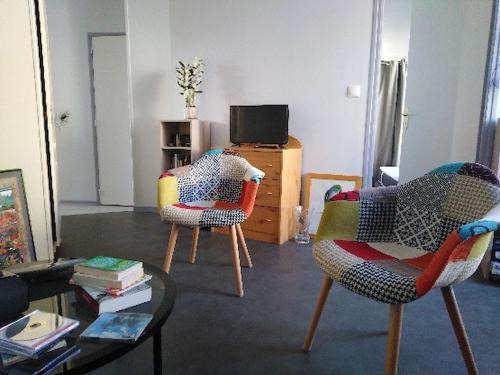Cande Apartment | Appartemment T3 (2 chambres) cœur de Candé WIFI
