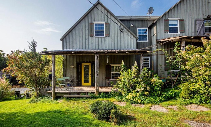 Quinte West House | Apple Cider