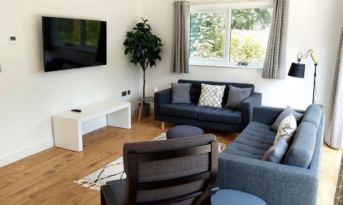 Liverton House | Apple Lodge