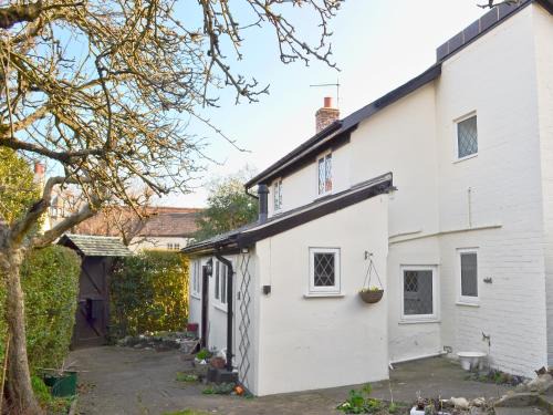Bridport House | Apple Tree Cottage