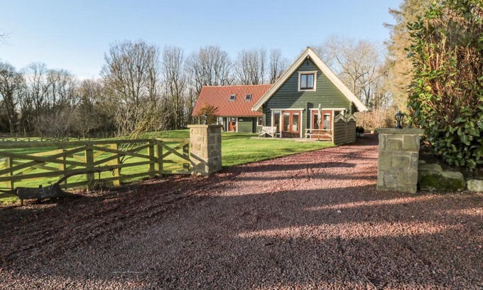 Morpeth House | Apple Tree Lodge