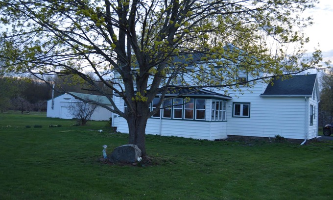 Sodus House | Apple View- Quiet, handicap accessible country home with a hot tub!
