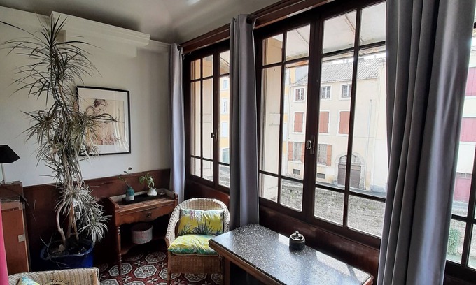 Anatole France Apartment | Apprt *Le Jaurès* in the heart of downtown.