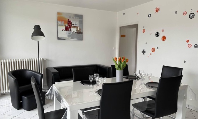 Quiberon Apartment | Appt 55m², 4-5 pers, 100m beach, parking, adult bike hire, WIFI