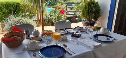 Apra Bed & Breakfast | ApraHouseLoule Guesthouse