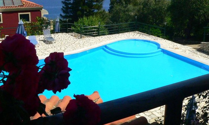 Apraos Bed & Breakfast | Apraos Bay Hotel In Kalamaki Beach- peaceful area with great sea view