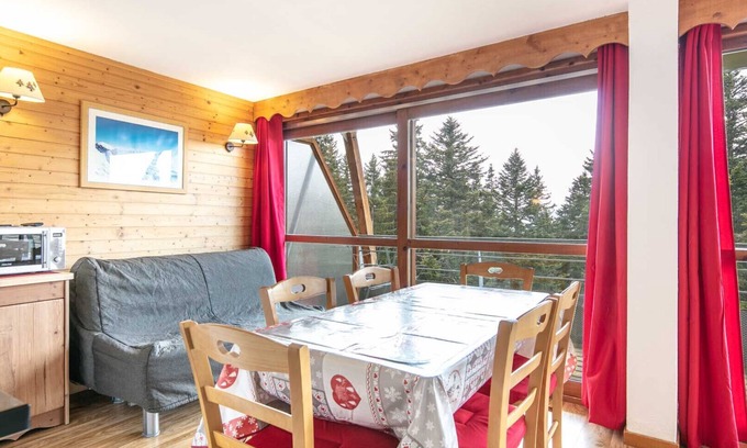 Chamrousse Apartment | Apt 4/6 ppl, balcony, near the ski runs