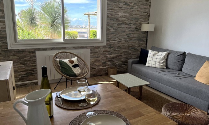 Royan Apartment | apt 4 Pers, Face à la Mer, 5 min à Pied du Centre