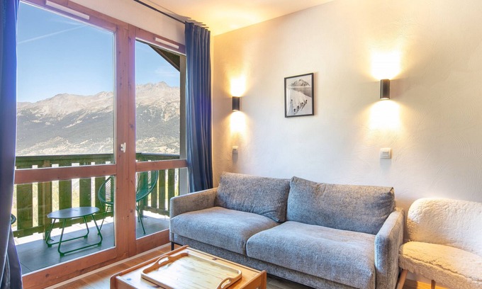 Valfrejus Apartment | Apt 4 ppl, balcony, near the ski runs