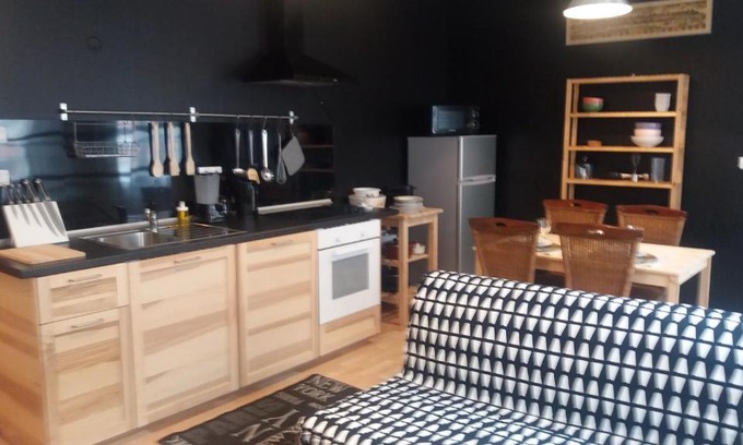 Cambrai Apartment | Apt 5 du Temple HyperCentre & Parking