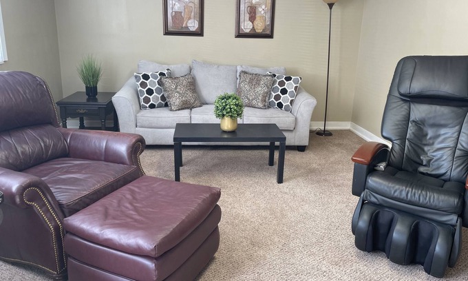Maysville Apartment | Apt 5 Nice 2 bedroom apartment with free off-street parking