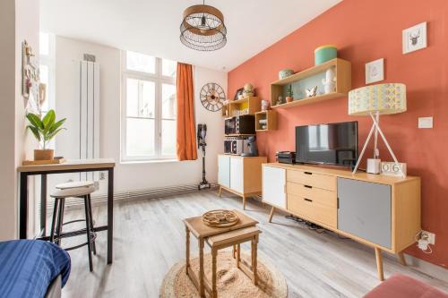 Cambrai Apartment | Apt Bohème, Parking Privé, Centre