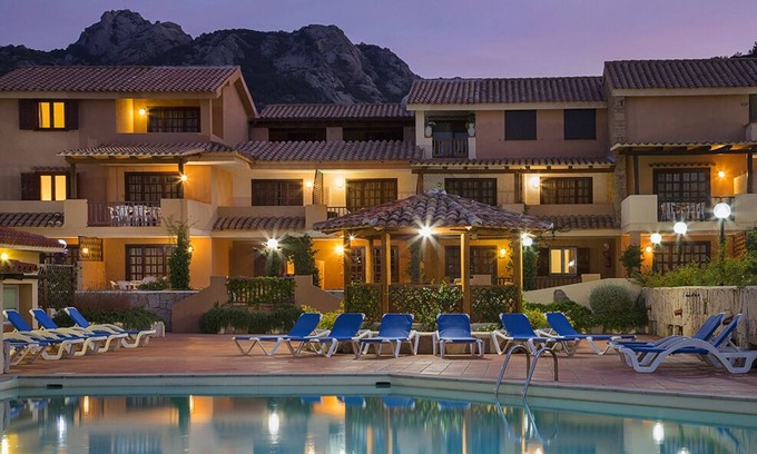 Arzachena Apartment | Apt. Costa 1A with shared Swimming Pool