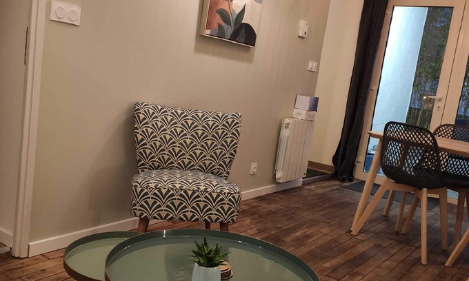 Vannes Apartment | Apt historic center Vannes private courtyard and garage, sleeps 4
