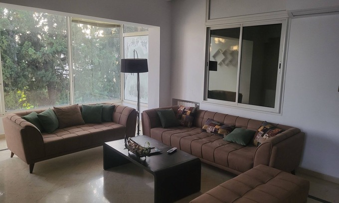 Aousja Apartment | Apt in La Marsa, 200m from the beach, with 3 bedrooms, bathroom and working jacuzzi.