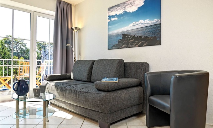 Gollwitz Apartment | Apt. Inselglück - Cozy apartment just 500m from the natural beach of Gollwitz.