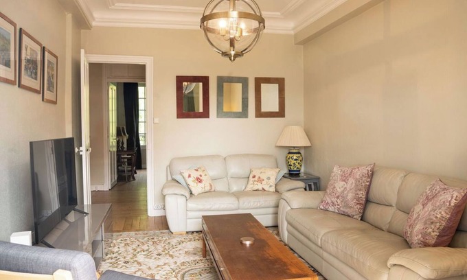 Saint-Gervais-les-Bains Apartment | Apt. Joli, historical building, 2 bed spacious and central apartment sleeps 4