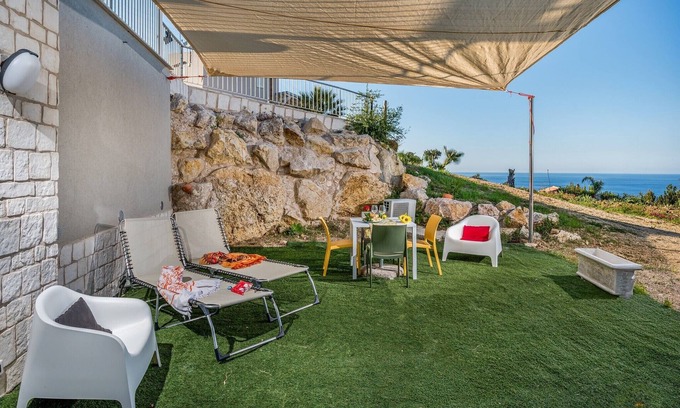 Scopello Apartment | APT Mari e Monti 2 km from the Zingaro Reserve
