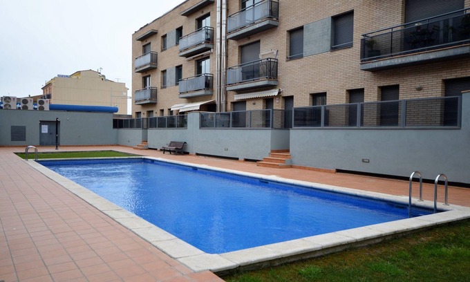 Sant Pere Pescador Apartment | Apt. S Sebastià, B-1 - communal pool and garden, wifi, A/C, big terrace, central location.