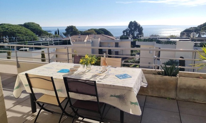 La Nartelle Apartment | Apt With Pool Magnificent Sea View, 80m To Beach