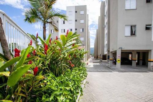 Estufa I Apartment | Apto em Ubatuba divisa com a Praia de Itagua e facil acesso as praias fica ao lado do Atacado Tenda da rodovia Rio Santos