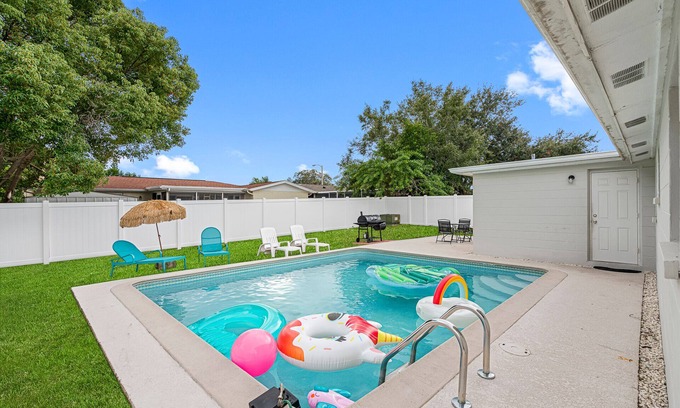 Regency Park House | Aqua Paradise House